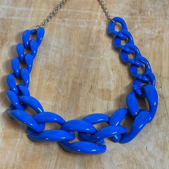 Large and Chunky Blue and silver Acrylic Chain Statement Necklace 26.5-29” - Picture 1 of 4